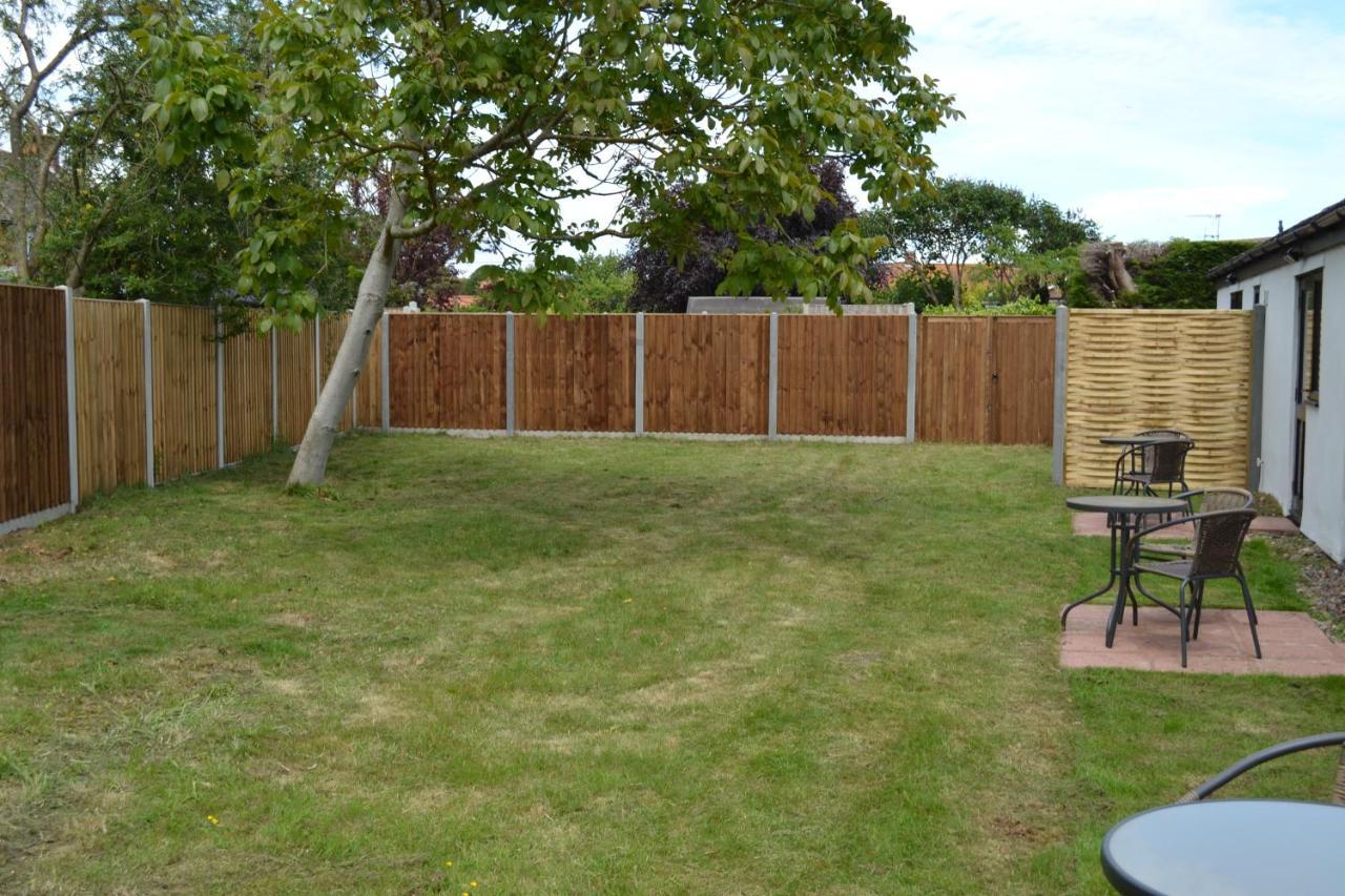 Number 4 - Lytton Tree Lodge, Reydon, Southwold Екстериор снимка